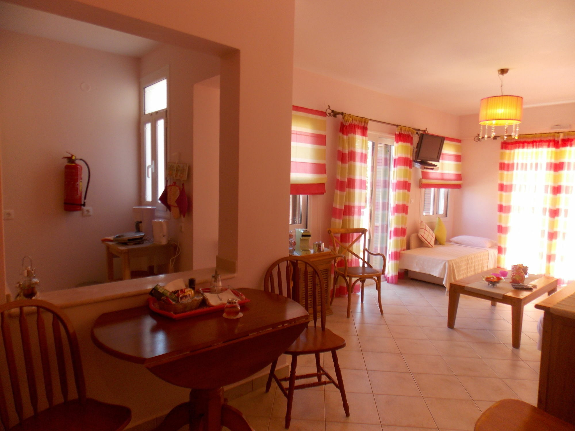 Myrties Boutique Apartments Masouri Eksteriør billede