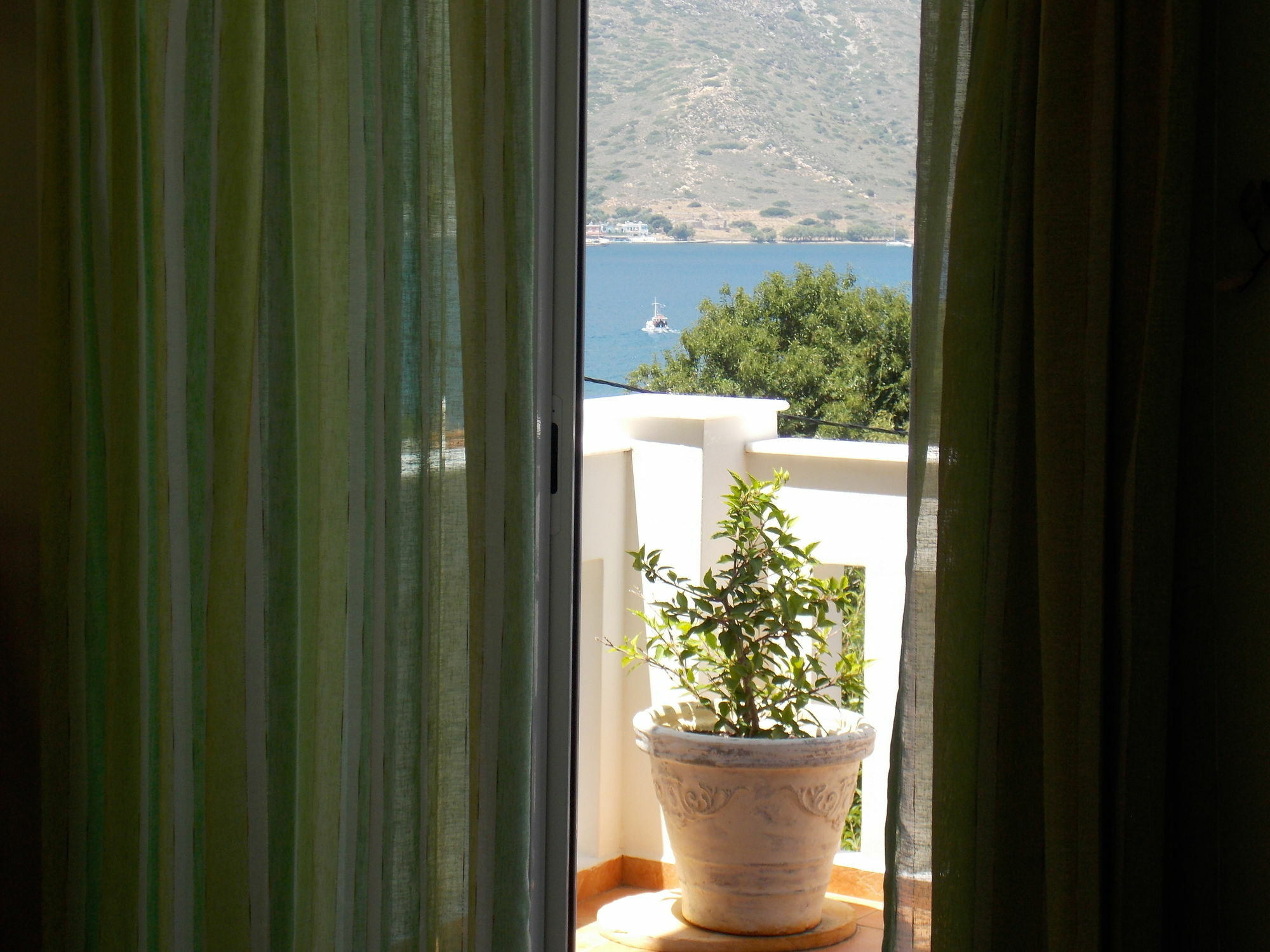 Myrties Boutique Apartments Masouri Eksteriør billede